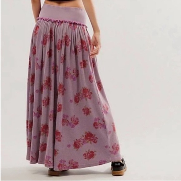 Free People Small Skirt Rosebud Maxi Floral Thermal Nirvana Combo in Lilac - Picture 3 of 11